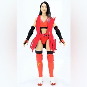 This used AEW figure is shida. Don’t come with the skirt and overalls